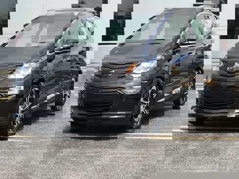 Used 2021 Chevrolet Bolt Premier w/ Infotainment Package image 1