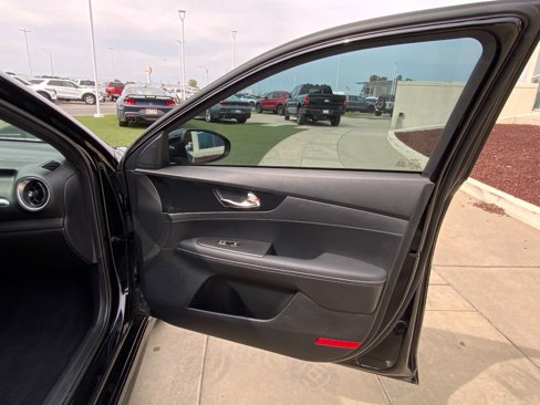 Used 2023 Kia Forte GT-Line image 22