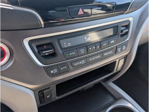 Used 2020 Honda Pilot EX image 22