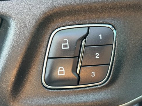 Used 2016 Lincoln MKC Premiere image 29