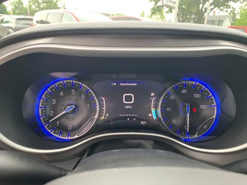 New 2025 Chrysler Pacifica Select image 15