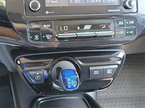 Used 2021 Toyota Prius LE image 15