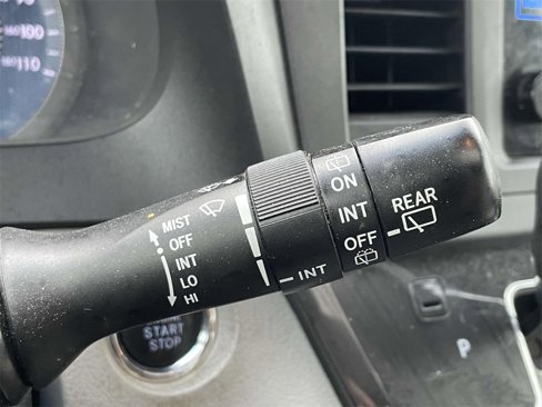 Used 2016 Toyota Sienna XLE image 24