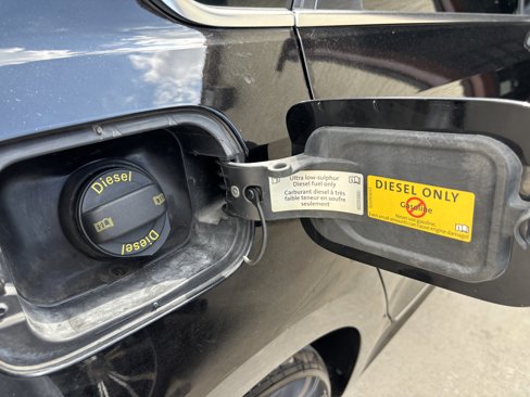 Used 2014 Volkswagen Passat TDI SE image 48