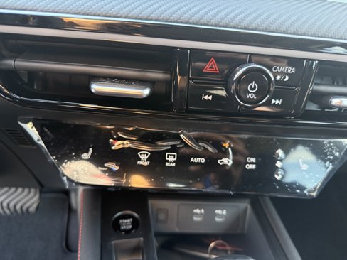 New 2025 Nissan Kicks SR w/ SR Premium Package image 15