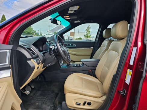 Used 2016 Ford Explorer Limited image 30