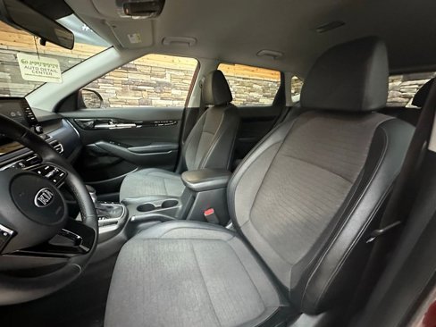 Used 2021 Kia Seltos S image 12