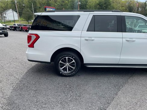Used 2018 Ford Expedition Max XLT w/ Equipment Group 202A image 8