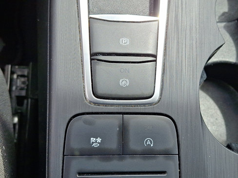 Certified 2021 Ford Escape SE image 23