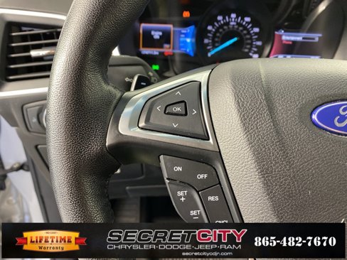 Used 2016 Ford Edge Titanium image 15