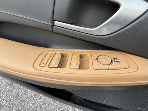 Used 2020 Hyundai Sonata Limited image 12