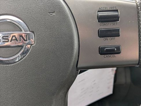 Used 2012 Nissan Frontier SV w/ SV Premium Utility Pkg image 11