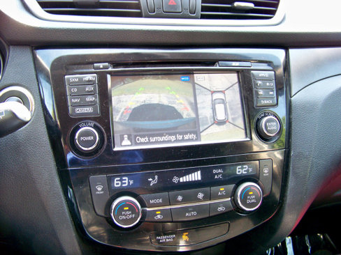 Used 2014 Nissan Rogue SV image 12