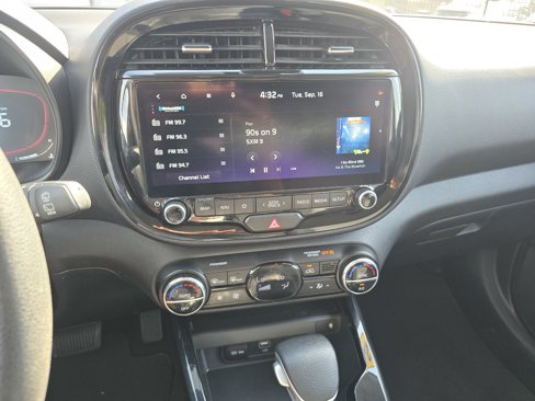 Used 2024 Kia Soul S image 36