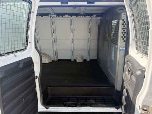 Used 2008 Chevrolet Express 2500 image 22