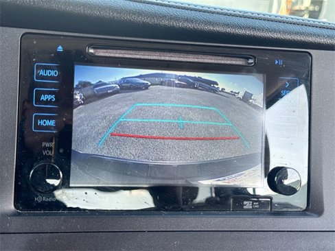 Used 2017 Toyota Sienna XLE Premium image 17