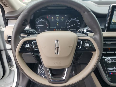 Certified 2022 Lincoln Corsair AWD w/ Premium Package image 14