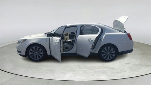 Used 2013 Lincoln MKS AWD image 11