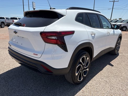 New 2025 Chevrolet Trax RS w/ Sunroof Package image 2