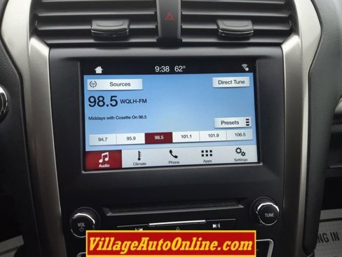 Used 2017 Ford Fusion SE w/ Fusion SE Technology Package image 40