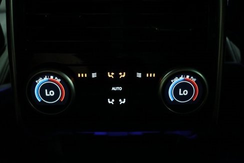 Used 2023 Land Rover Range Rover SE image 96