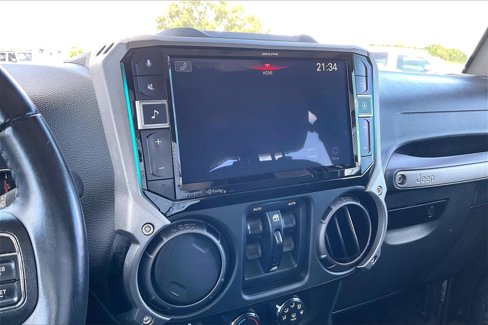 Used 2018 Jeep Wrangler Unlimited Sport S image 24