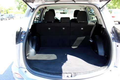 Used 2016 Toyota RAV4 LE image 22