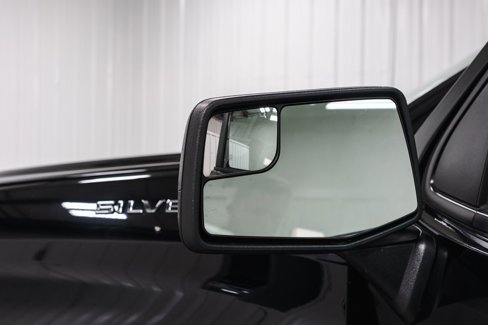 Used 2020 Chevrolet Silverado 1500 Custom w/ Custom Value Package image 39