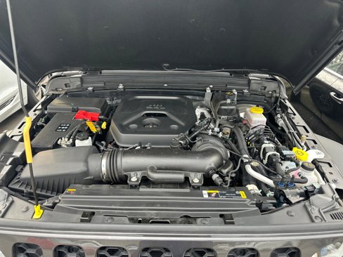 Used 2024 Jeep Wrangler Sport image 18