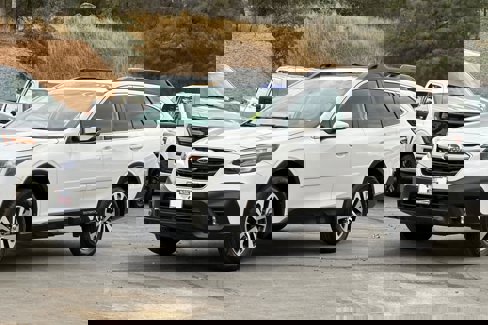Certified 2022 Subaru Outback Premium image 8
