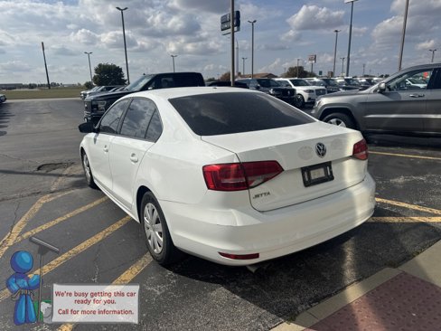 Used 2015 Volkswagen Jetta S image 3