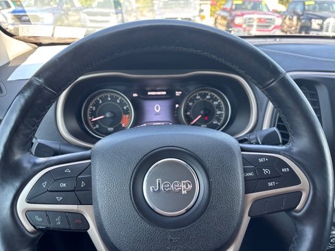 Used 2014 Jeep Cherokee Limited image 29