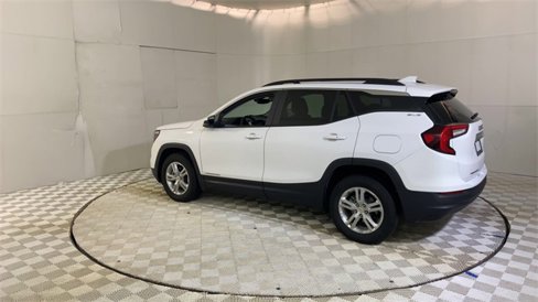 Certified 2023 GMC Terrain SLE w/ Driver Convenience Package image 6