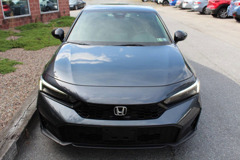 Used 2025 Honda Civic Sport image 4