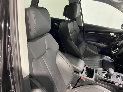 Used 2018 Audi Q5 Prestige w/ Prestige Package image 35