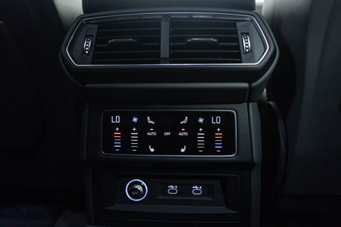 Used 2022 Lamborghini Urus image 20
