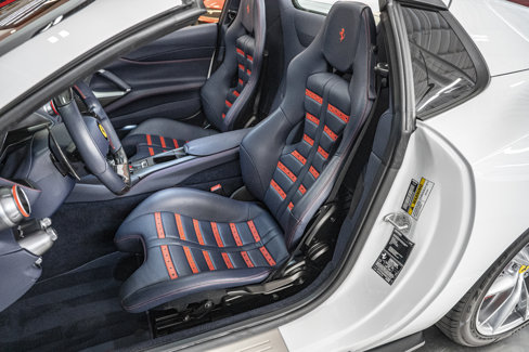 Used 2022 Ferrari 812 GTS image 27