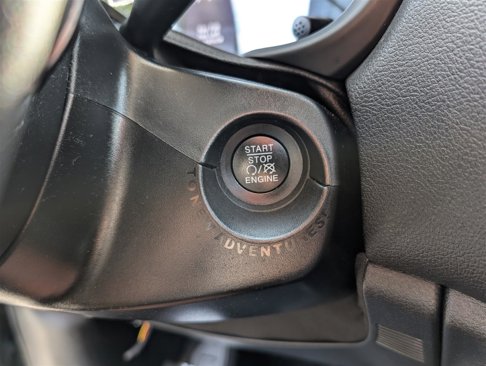 Used 2018 Jeep Renegade Latitude image 22