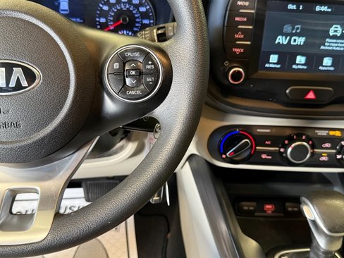 Used 2020 Kia Soul LX image 10