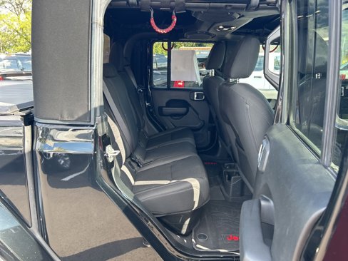 Used 2022 Jeep Gladiator Sport image 18
