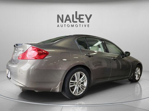 Used 2013 INFINITI G37 Journey w/ Premium Pkg image 8