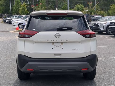 Used 2023 Nissan Rogue SV image 5