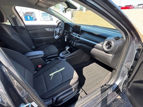 Used 2023 Kia Forte LXS image 16