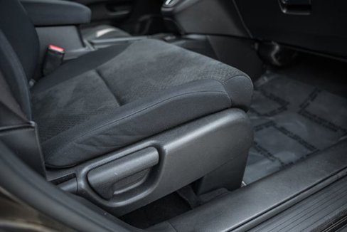 Used 2015 Honda CR-V LX image 32