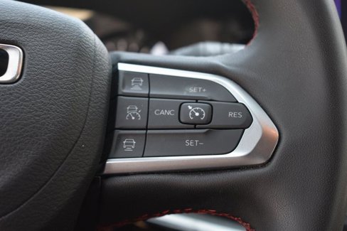 Used 2024 Jeep Compass Trailhawk image 16