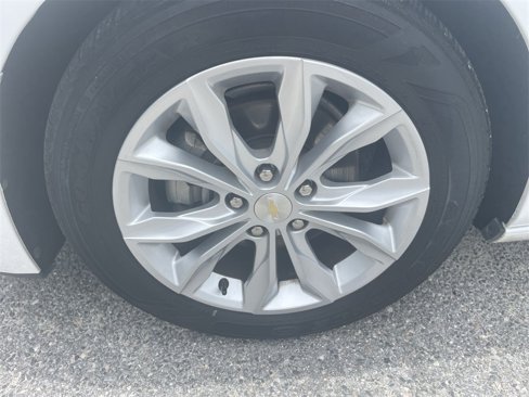 Used 2023 Chevrolet Malibu LT image 10