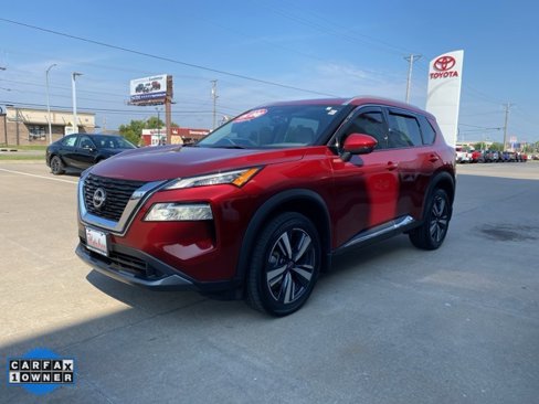 Used 2023 Nissan Rogue SL image 1
