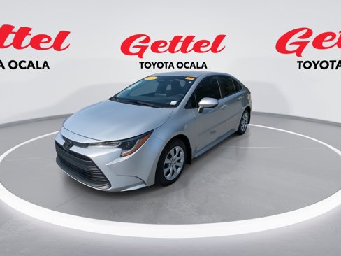 Used 2024 Toyota Corolla LE image 4