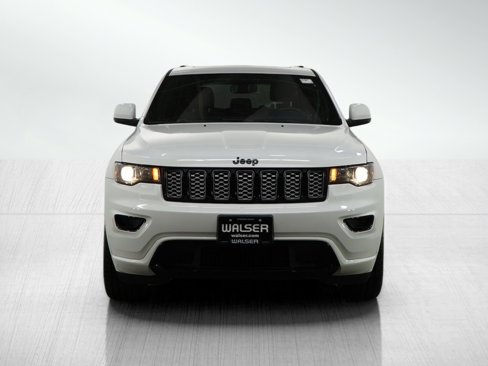 Used 2018 Jeep Grand Cherokee Altitude image 8