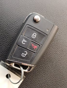Used 2022 Volkswagen Tiguan S image 41